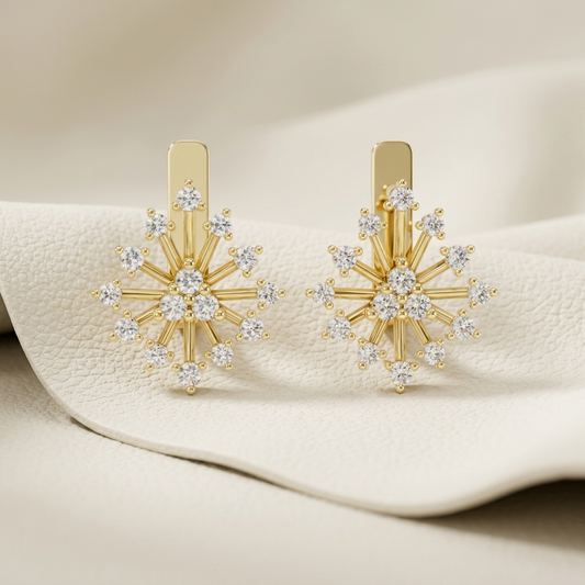 Yellow gold diamond snowflake stud earrings with a sparkling starburst design.
Elegant snowflake-inspired diamond earrings crafted in polished yellow gold.
Luxury diamond floral star earrings featuring brilliant round diamond accents.
Fine jewelry yellow gold snowflake earrings with a radiant diamond pattern.
Contemporary diamond starburst stud earrings in a refined yellow gold finish.
Premium yellow gold diamond earrings showcasing a dazzling snowflake motif.
Designer snowflake diamond earrings with brilli