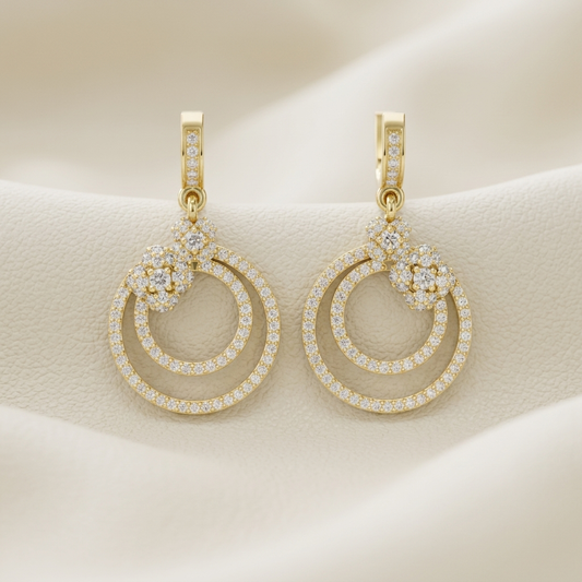Floral double circle diamond drop earrings
Yellow gold double halo diamond earrings
Luxury floral diamond circle earrings
Elegant diamond drop earrings in yellow gold
Fine jewelry floral circle earrings
Sparkling double ring diamond earrings
Modern yellow gold diamond earrings
Premium floral diamond drop jewelry
Contemporary circle diamond earrings
Designer floral diamond earrings