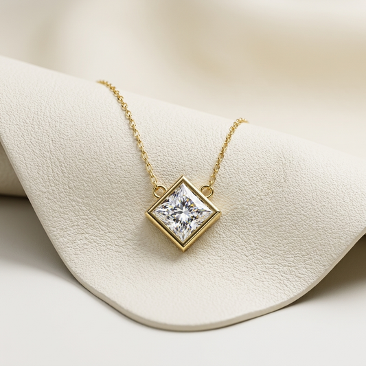 Yellow gold princess cut diamond solitaire pendant necklace
Luxury princess cut diamond pendant in yellow gold
Elegant princess cut solitaire diamond necklace
Fine jewelry princess cut diamond pendant close up
Sparkling princess cut diamond pendant with delicate gold chain
Premium yellow gold princess cut solitaire necklace for women
Designer princess cut diamond pendant with bezel setting
Modern princess cut diamond necklace in yellow gold
Timeless princess cut solitaire diamond pendant
Classic yellow gold