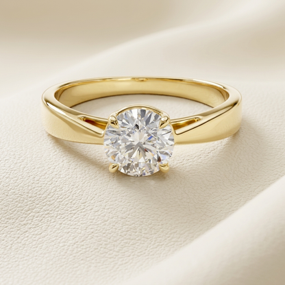 Round diamond V shoulder ring
Yellow gold diamond ring
Round solitaire engagement ring
Gold diamond solitaire
Modern V shoulder ring
Round cut diamond ring
Elegant gold engagement ring
Minimalist diamond ring
Classic solitaire ring
Gold round diamond ring