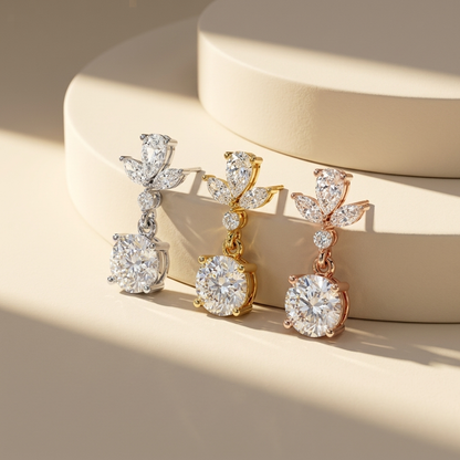 Tri Tone Blossom Drop Earrings Featuring White Yellow And Rose Gold Designs
Elegant Diamond Blossom Earrings Displayed In Three Distinct Gold Finishes
Premium Floral Drop Earrings Crafted With Brilliant Pear And Round Cut Diamonds
Luxury Tri Tone Diamond Earrings Showcasing Timeless Elegance And Sparkle
Fine Jewelry Blossom Drop Earrings Featuring White Yellow And Rose Gold
Sophisticated Diamond Drop Earrings Designed In Three Beautiful Gold Colors
High Quality Tri Tone Floral Earrings Crafted With Brillian