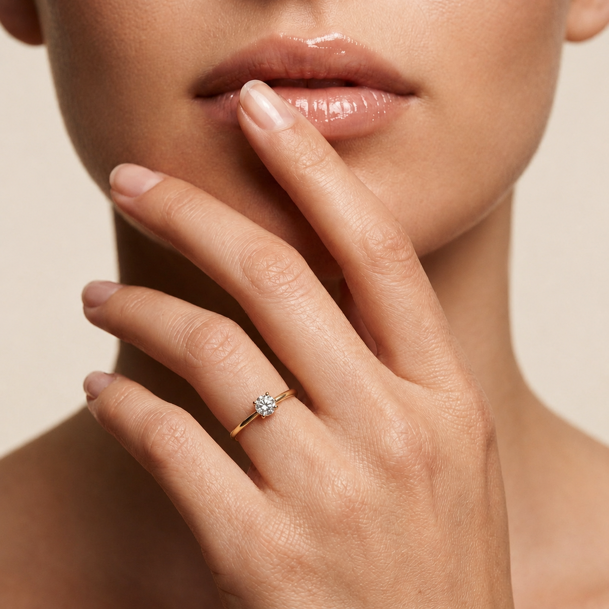 Runder Diamantring mit glatter Ringschiene | Nahtlose Brillanz, purer Luxus